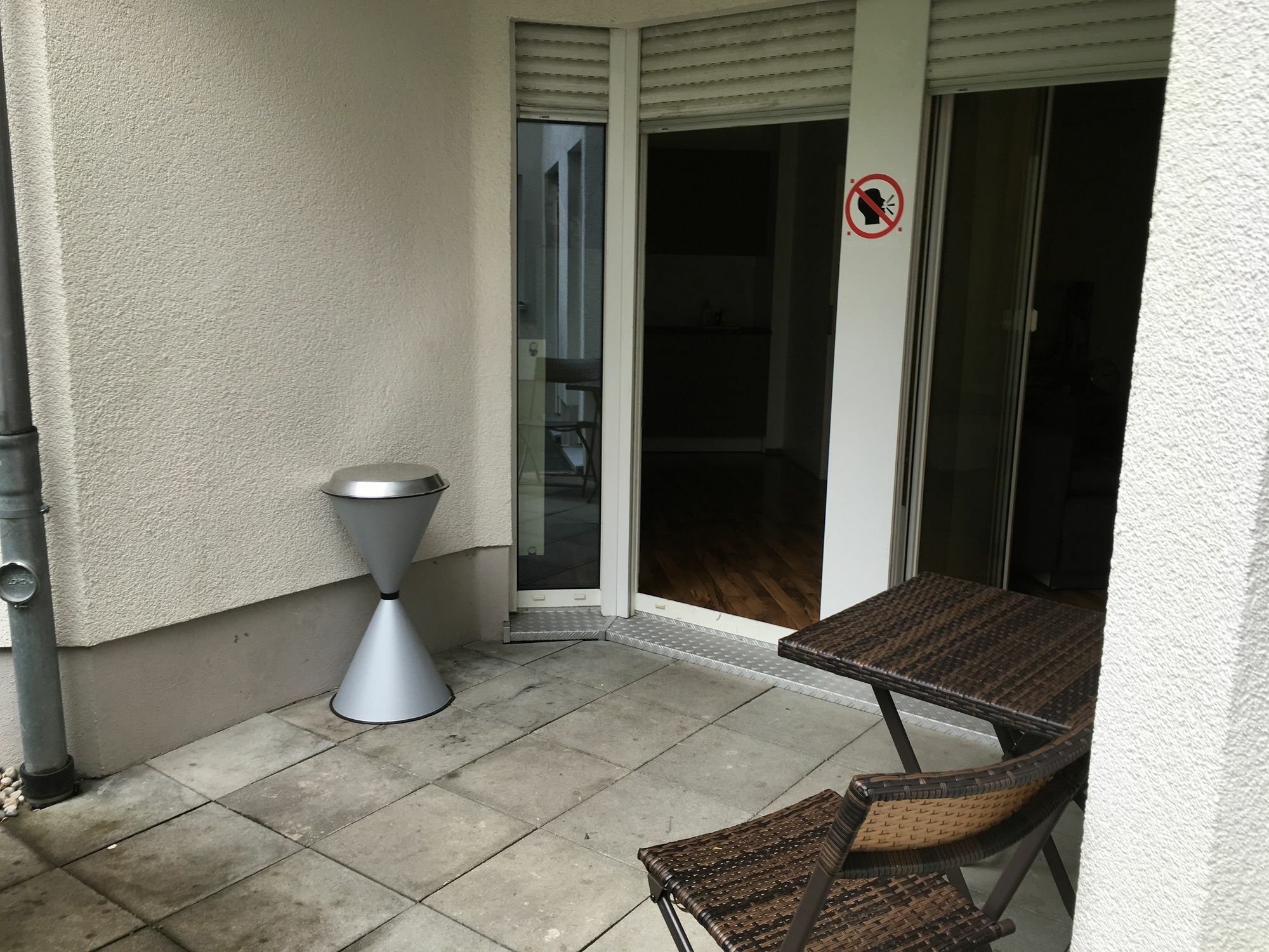 Kn Kahtan Boarding House Apartment Мюнхен Екстериор снимка
