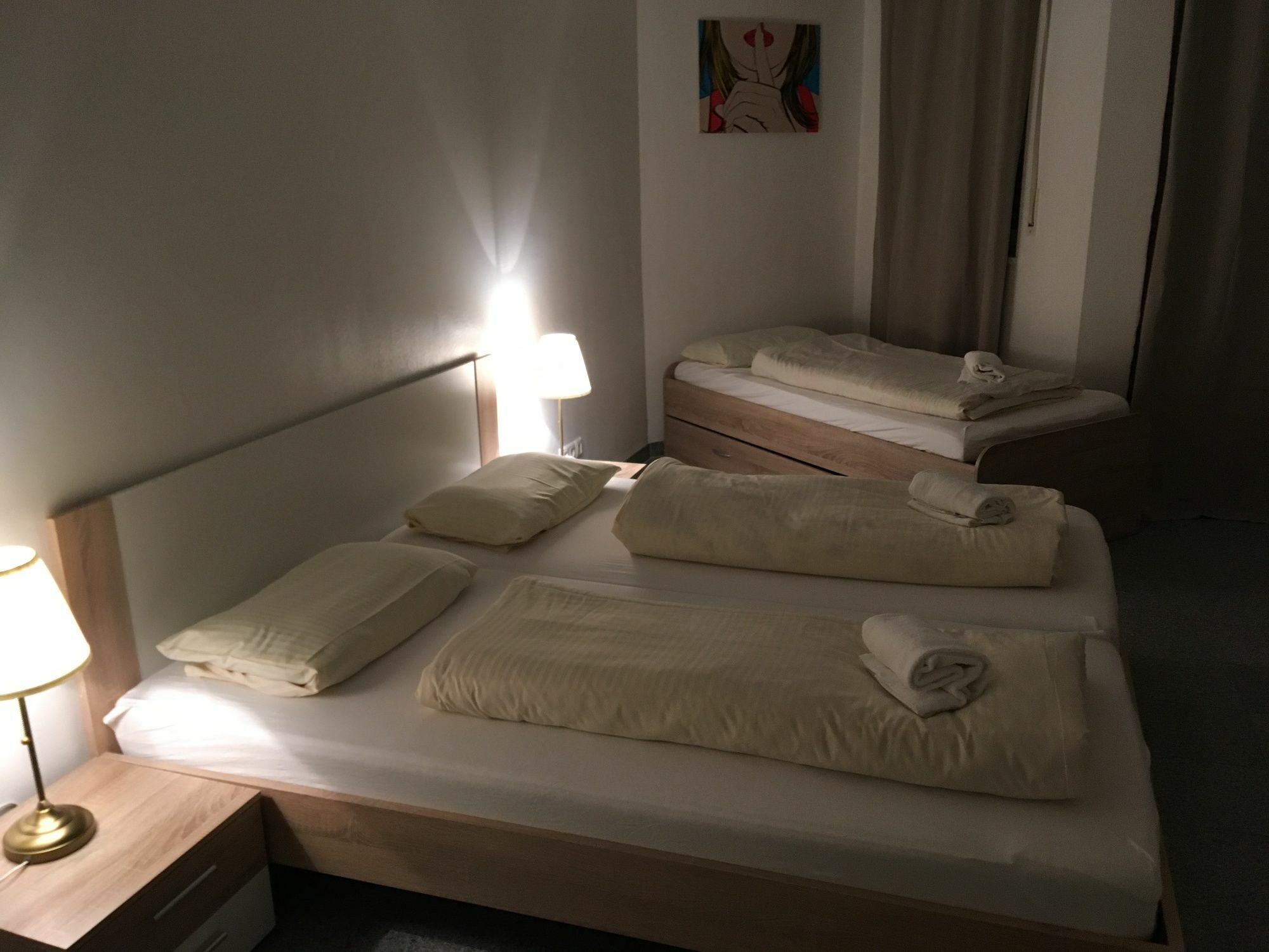 Kn Kahtan Boarding House Apartment Мюнхен Екстериор снимка