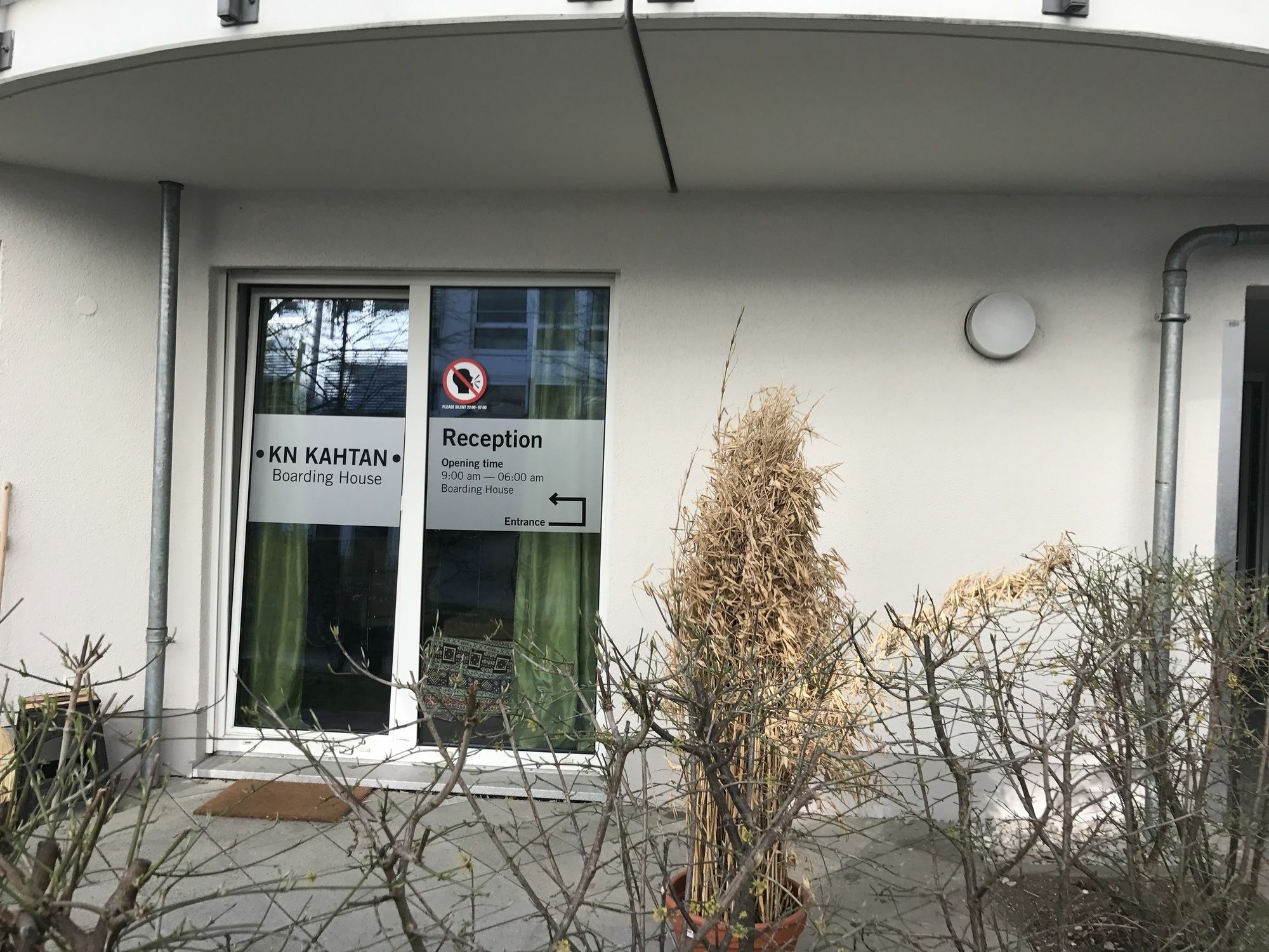 Kn Kahtan Boarding House Apartment Мюнхен Екстериор снимка