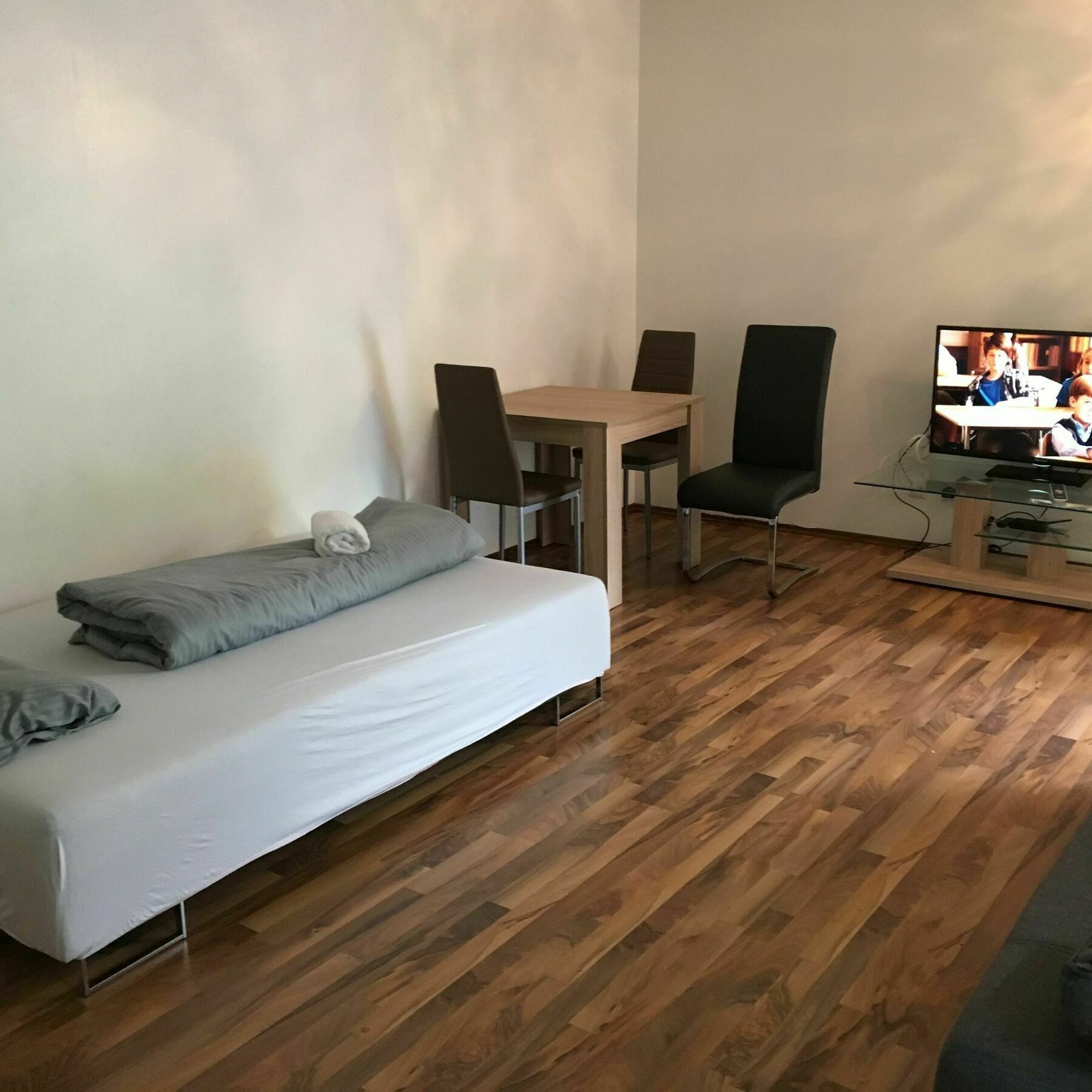 Kn Kahtan Boarding House Apartment Мюнхен Екстериор снимка